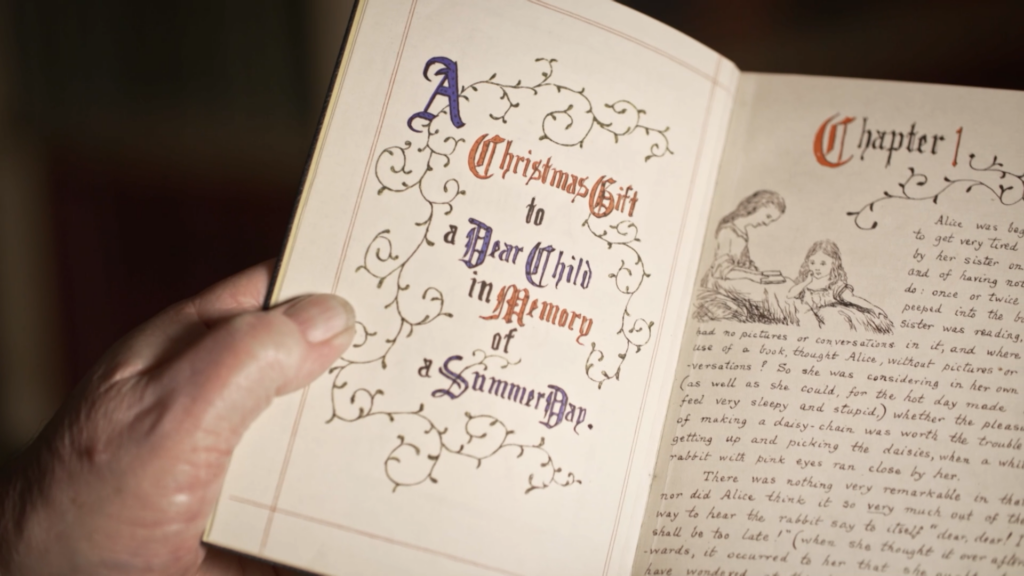 Os Manuscritos Secretos da História traz episódio sobre Alice no País das Maravilhas